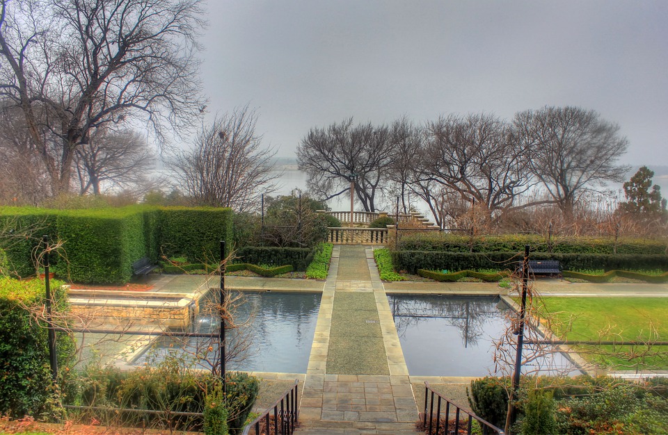 Dallas’ Arboretum has something for people of all ages, and ticket prices are reasonable enough for a day of family fun!